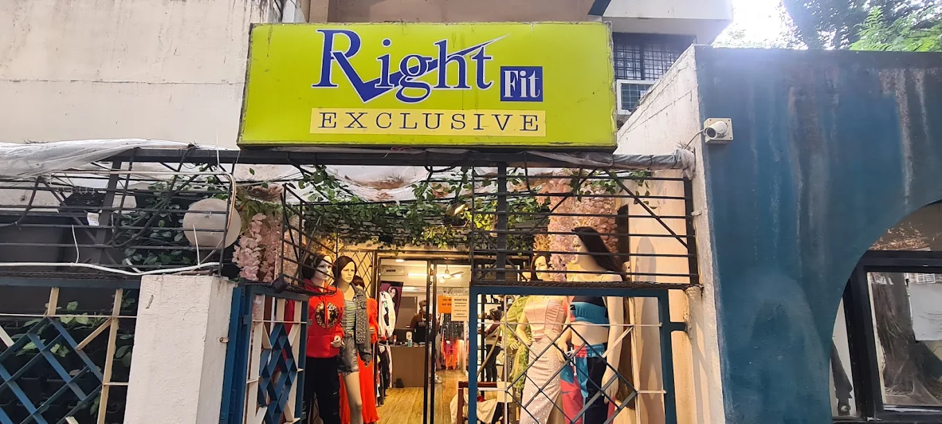 RIGHT FIT Boutique Interior - Elegant Shopping Space in Koregaon Park Pune